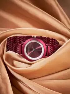 Women Stainless Steel Straps Watch